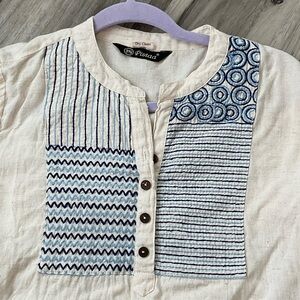 Cream and Blue Women's Tunic Top, no size tag, M